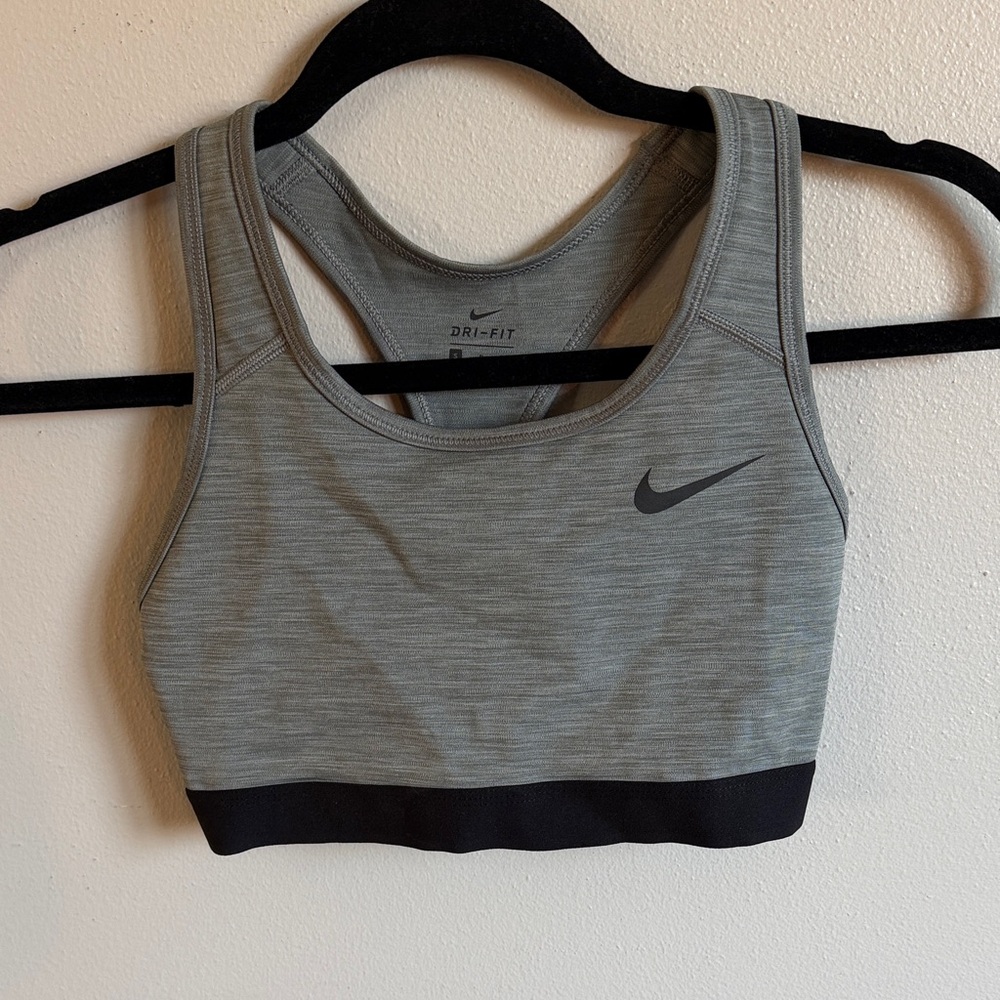 Nike Women's Heather Gray Sports Bra Size S